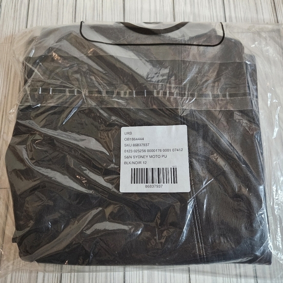 Urban Outfitters Silence + Noise Sydney Faux Leather Moto Pants in Black NWT - Picture 8 of 13
